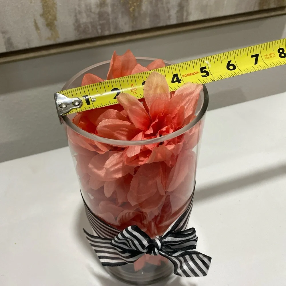 Elegant Coral Floral Arrangement in Glass Vase ⭐️
